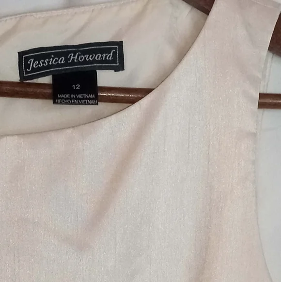 Jessica Howard 12 White Floral Watercolor Shift Dress with Pink & Red Blooms - Picture 3 of 4